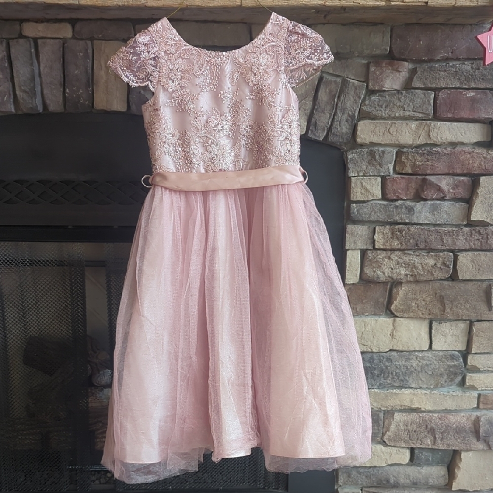 Elegant Dusty Rose Lace Kids Dress